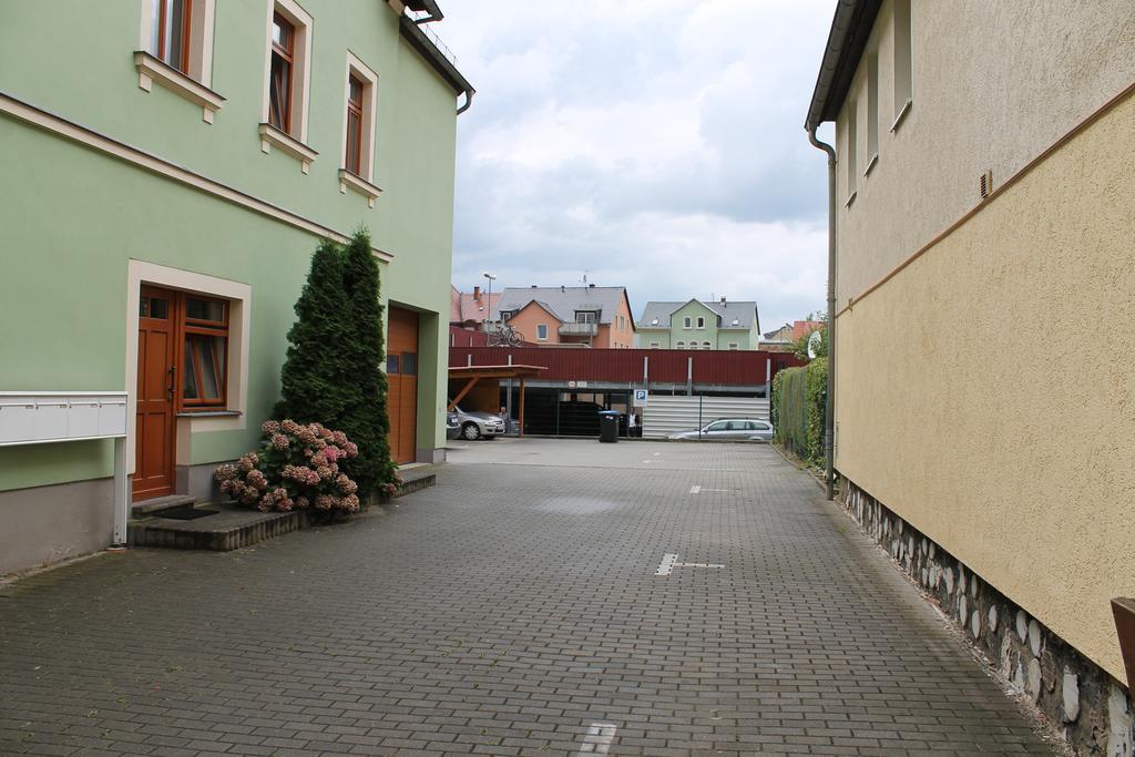 Gasthaus& Pension Zum Roten Haus バート・シャンダウ エクステリア 写真
